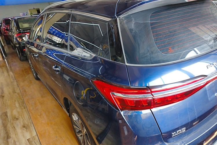 Used BYD Song MAX 2021 Upgraded Model 1.5T Automatic Luxury 7-Seater Exterior 2