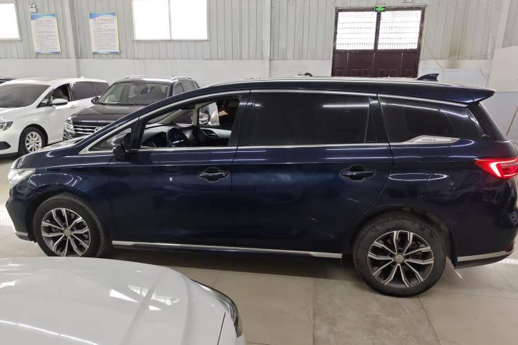 Used BYD Song MAX 2021 Upgraded Model 1.5T Automatic Luxury 7-Seater Exterior 3