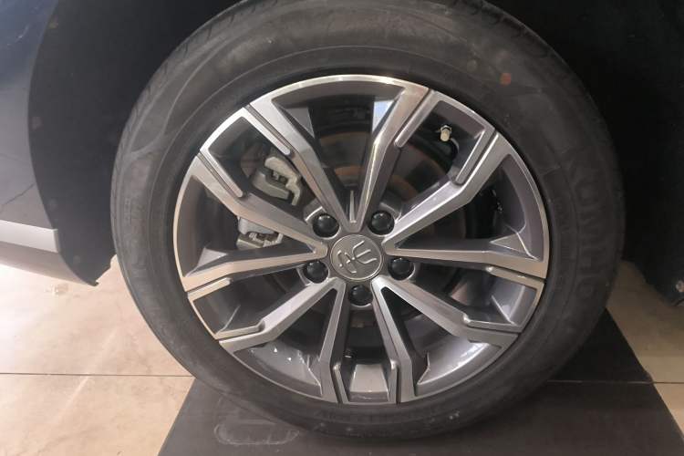 Used BYD Song MAX 2021 Upgraded Model 1.5T Automatic Luxury 7-Seater Exterior 3