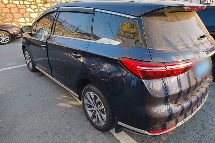 Used BYD Song MAX 2021 Upgraded Model 1.5T Automatic Luxury 6-Seater Exterior 3