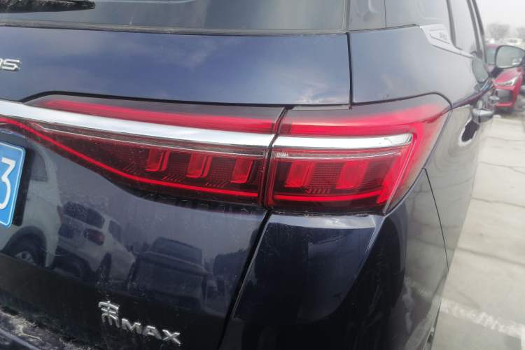 Used BYD Song MAX 2021 Upgraded Model 1.5T Automatic Luxury 7-Seater Exterior 3