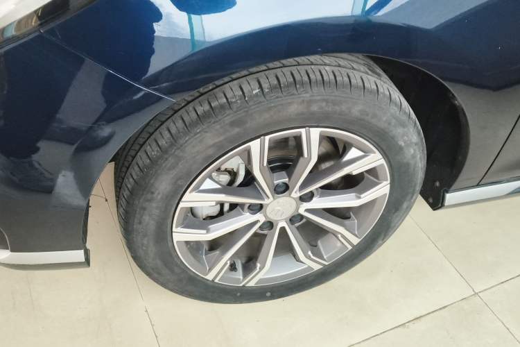 Used BYD Song MAX 2021 Upgraded Model 1.5T Automatic Luxury 6-Seater Exterior 4
