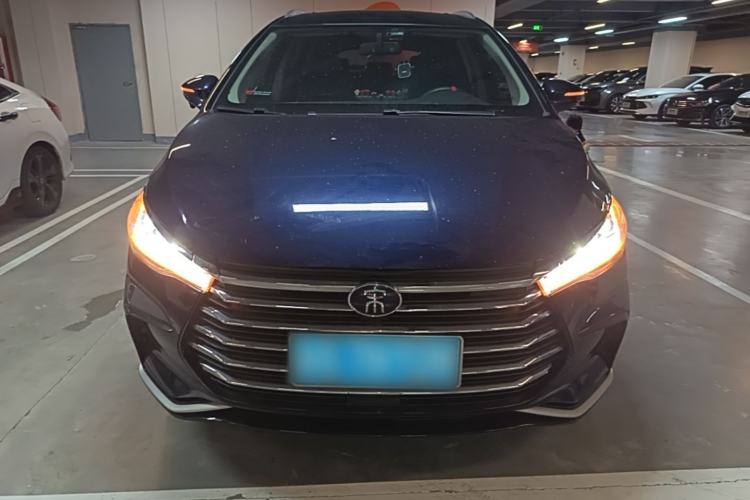 Used BYD Song MAX 2021 Upgraded Model 1.5T Automatic Luxury 7-Seater Front