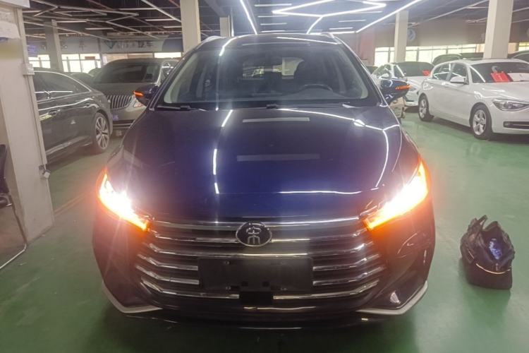 Used BYD Song MAX 2021 Upgraded Model 1.5T Automatic Luxury 7-Seater Front
