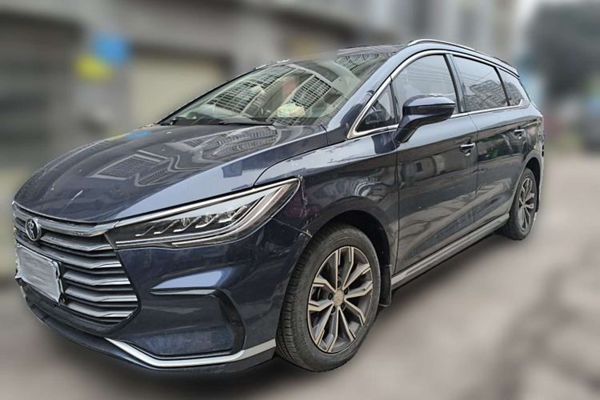 Used BYD Song MAX 2021 Upgraded Model 1.5T Automatic Luxury 7-Seater Front Left 45 Deg