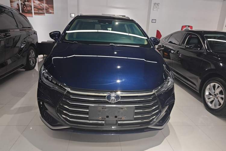 Used BYD Song MAX 2021 Upgraded Model 1.5T Automatic Flagship 7-Seater Front