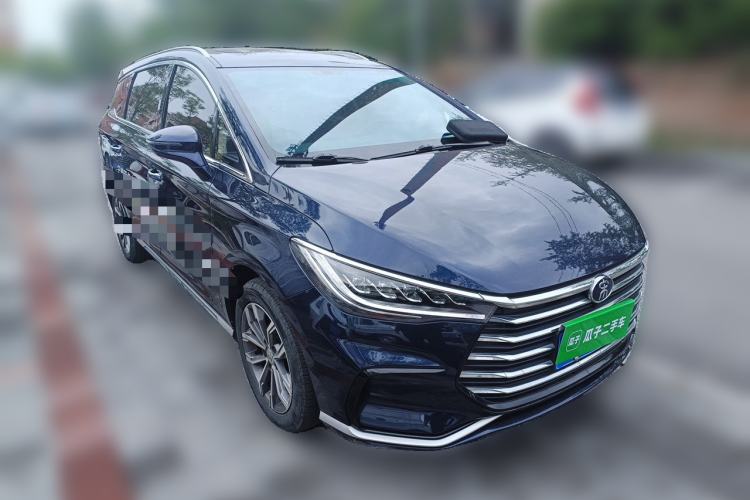 Used BYD Song MAX 2021 Upgraded Model 1.5T Automatic Luxury 7-Seater Front Right 45 Deg