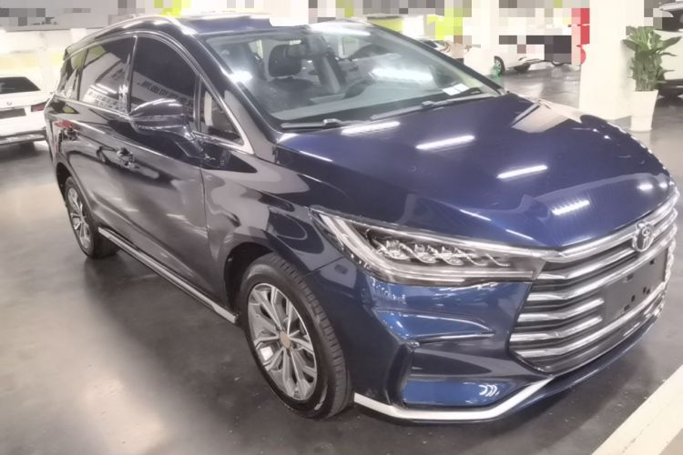 Used BYD Song MAX 2021 Upgraded Model 1.5T Automatic Luxury 7-Seater Front Right 45 Deg