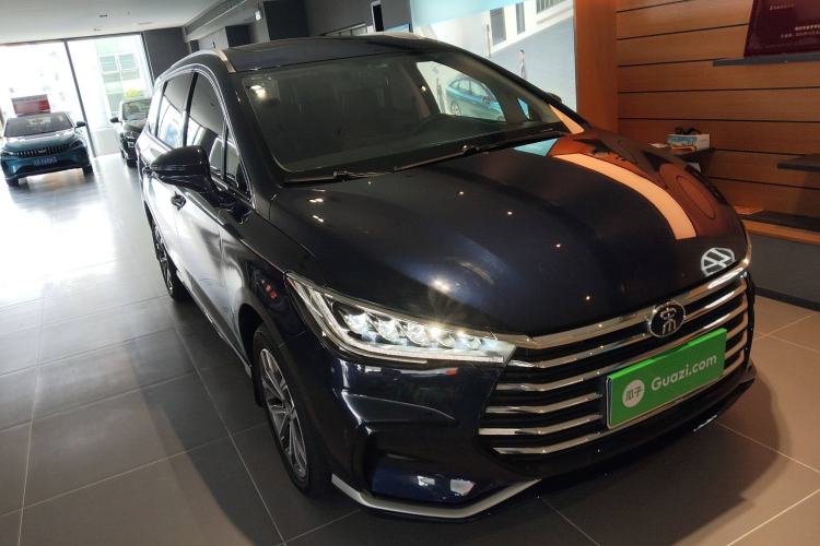 Used BYD Song MAX 2021 Upgraded Model 1.5T Automatic Luxury 7-Seater Front Right 45 Deg