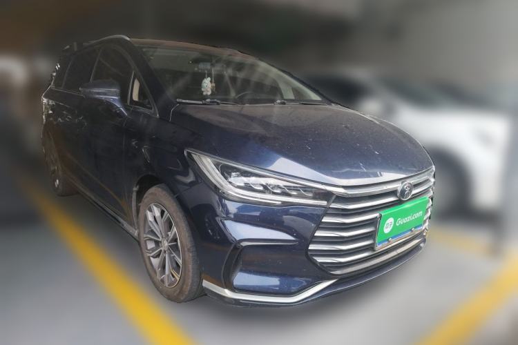 Used BYD Song MAX 2021 Upgraded Model 1.5T Automatic Luxury 7-Seater Front Right 45 Deg