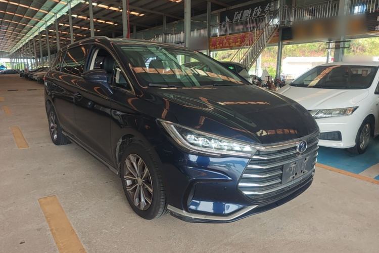 Used BYD Song MAX 2021 Upgraded Model 1.5T Automatic Luxury 7-Seater Front Right 45 Deg