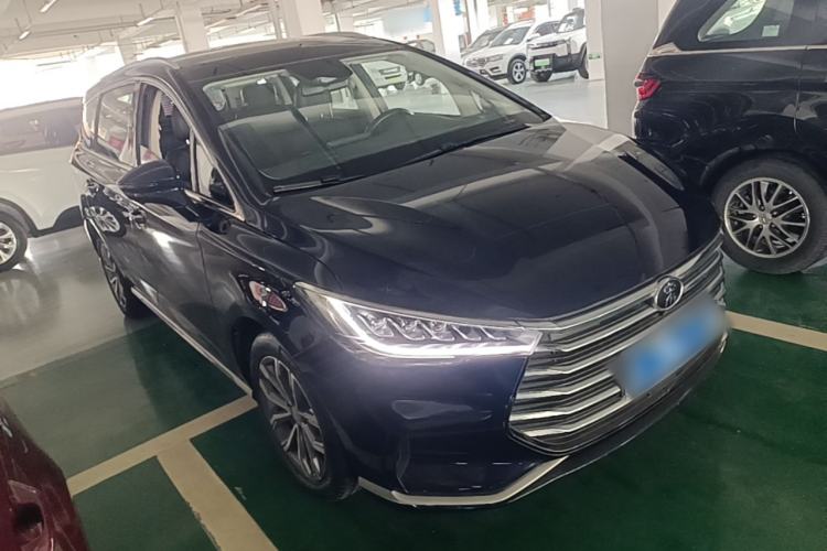Used BYD Song MAX 2021 Upgraded Model 1.5T Automatic Prestige 6-Seater Front Right 45 Deg