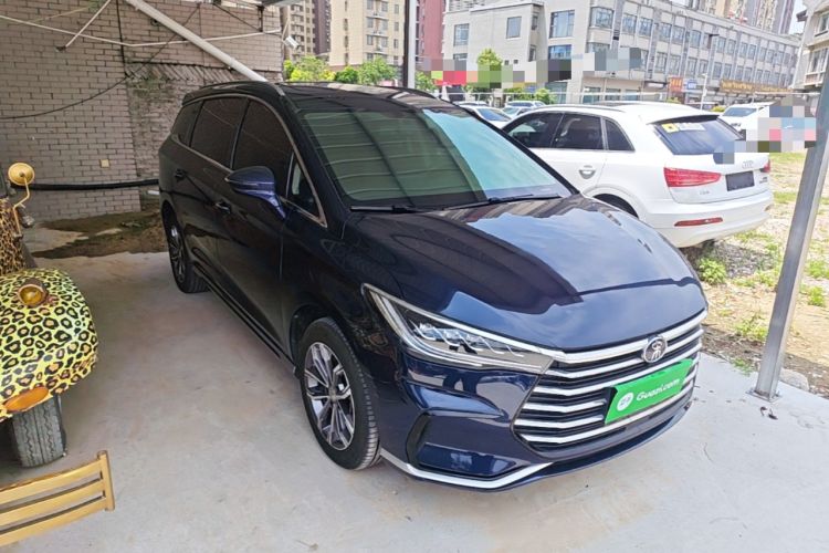 Used BYD Song MAX 2021 Upgraded Model 1.5T Automatic Luxury 6-Seater Front Right 45 Deg