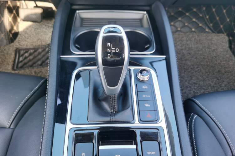 Used BYD Song MAX 2021 Upgraded Model 1.5T Automatic Flagship Version with 6 Seats Gear Lever