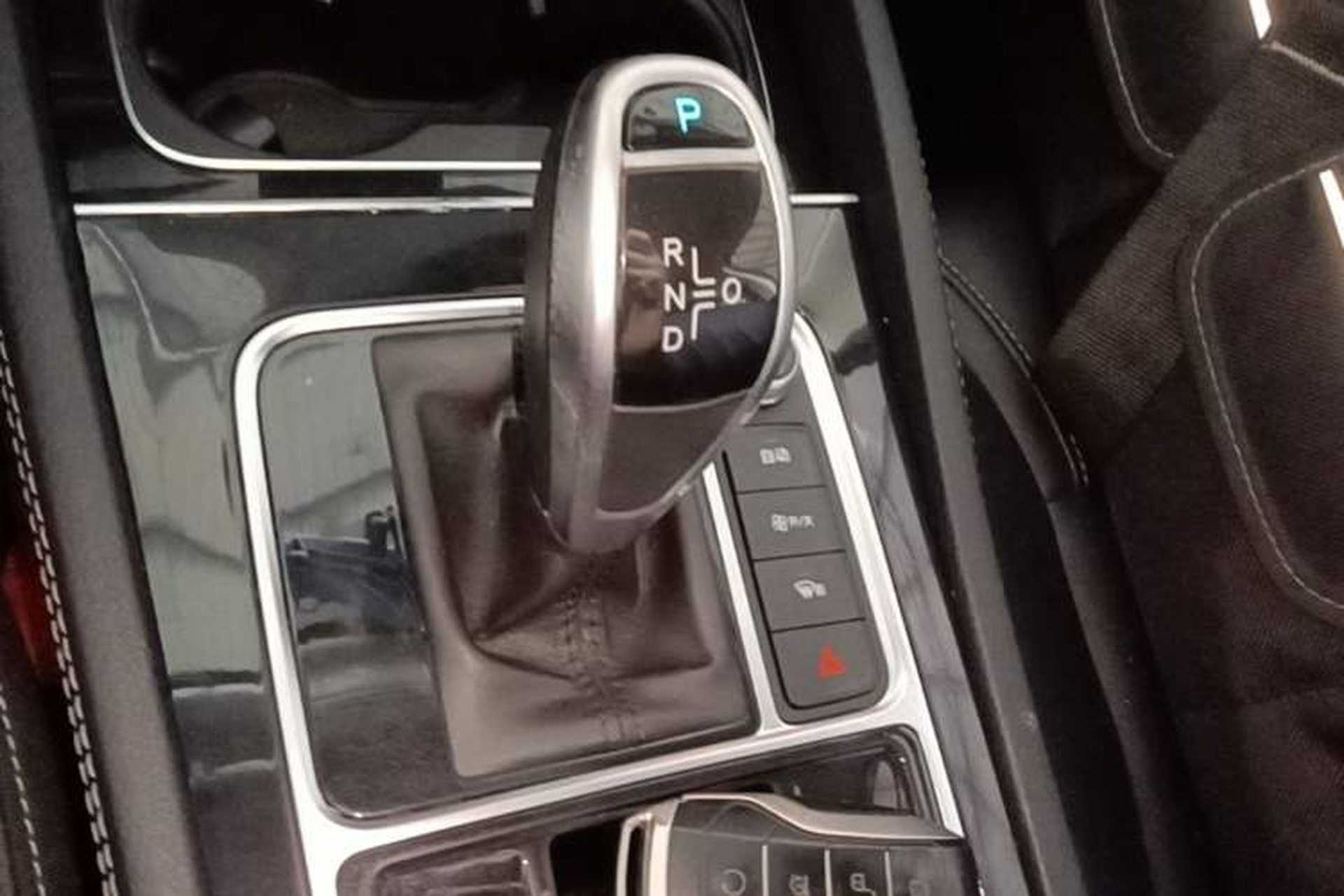 Used BYD Song MAX 2021 Upgraded Model 1.5T Automatic Luxury 7-Seater Gear Lever