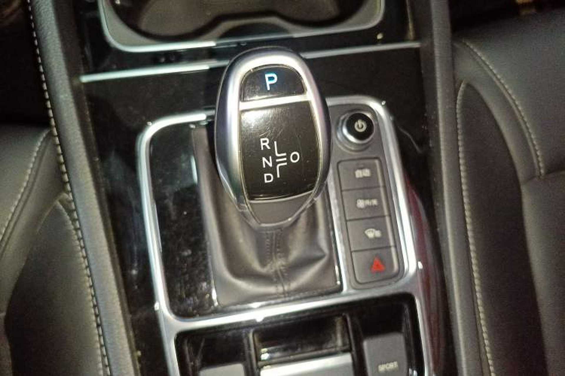 Used BYD Song MAX 2021 Upgraded Model 1.5T Automatic Prestige 6-Seater Gear Lever