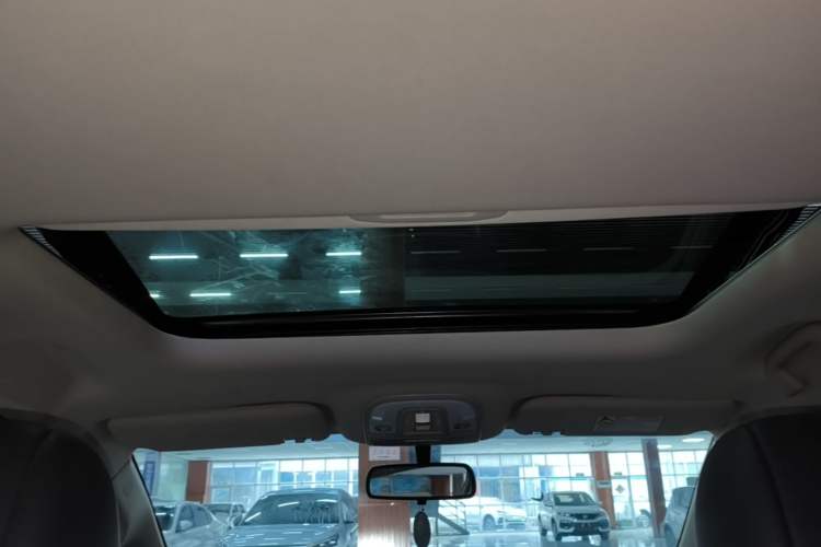 Used BYD Song MAX 2021 Upgraded Model 1.5T Automatic Luxury 6-Seater Headliner