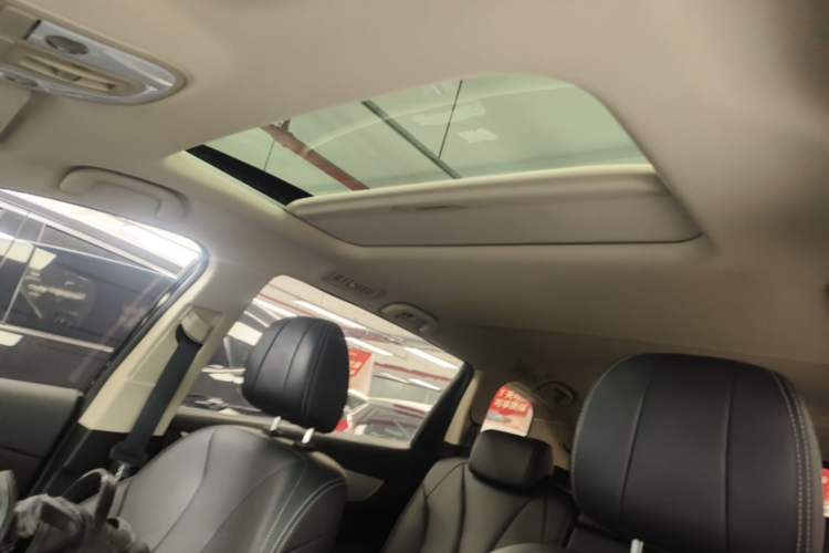 Used BYD Song MAX 2021 Upgraded Model 1.5T Automatic Luxury 7-Seater Headliner
