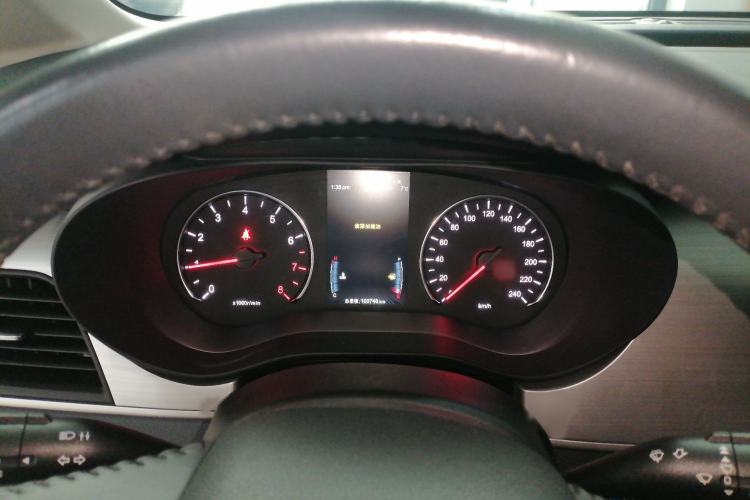 Used BYD Song MAX 2021 Upgraded Model 1.5T Automatic Luxury 6-Seater Instrument Cluster