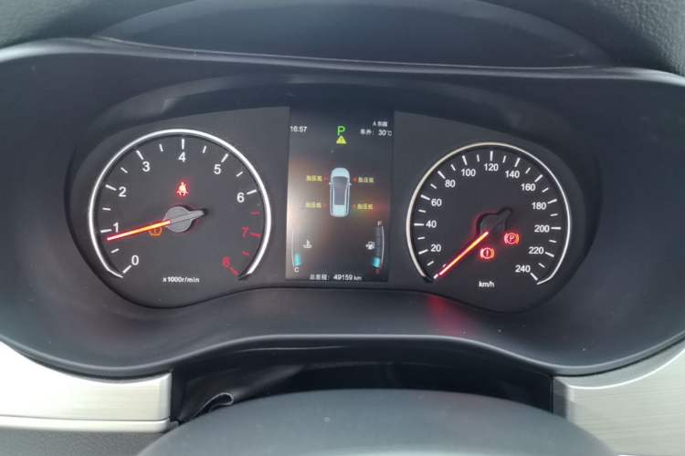 Used BYD Song MAX 2021 Upgraded Model 1.5T Automatic Luxury 7-Seater Instrument Cluster