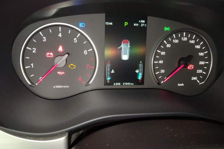 Used BYD Song MAX 2021 Upgraded Model 1.5T Automatic Luxury 7-Seater Instrument Cluster