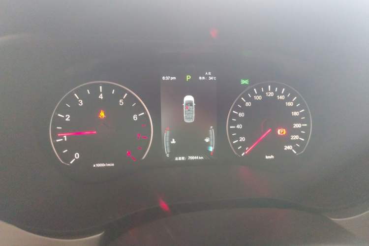 Used BYD Song MAX 2021 Upgraded Model 1.5T Automatic Luxury 7-Seater Instrument Cluster