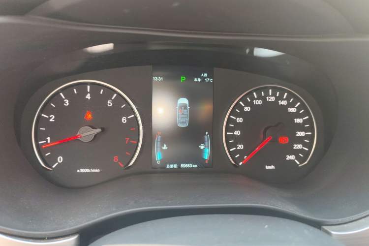 Used BYD Song MAX 2021 Upgraded Model 1.5T Automatic Luxury 6-Seater Instrument Cluster