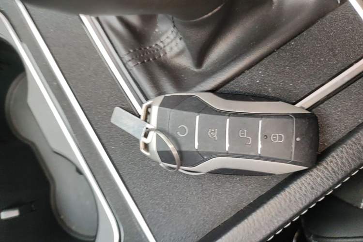 Used BYD Song MAX 2021 Upgraded Model 1.5T Automatic Luxury 7-Seater Interior 1