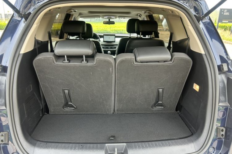 Used BYD Song MAX 2021 Upgraded Model 1.5T Automatic Luxury 6-Seater Interior 11