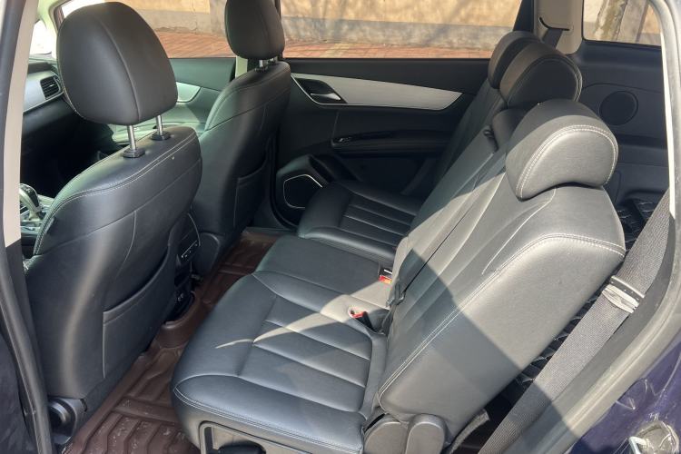 Used BYD Song MAX 2021 Upgraded Model 1.5T Automatic Luxury 7-Seater Interior 2