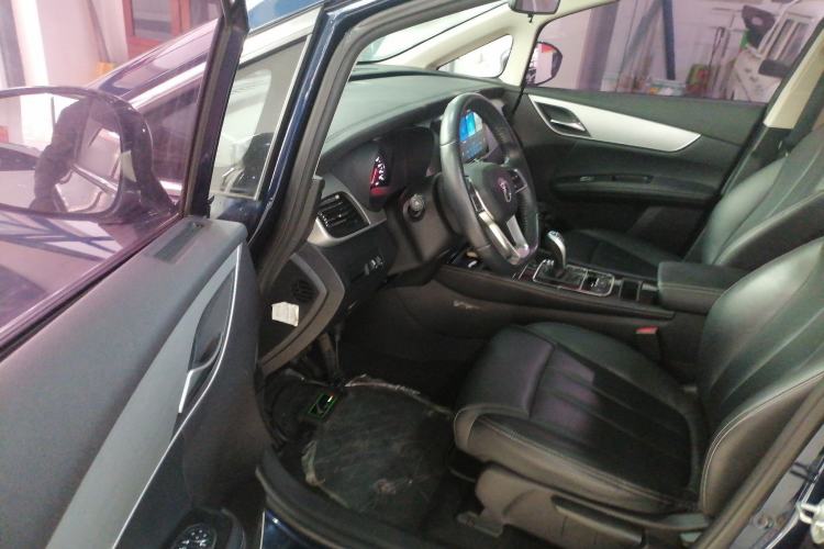 Used BYD Song MAX 2021 Upgraded Model 1.5T Automatic Luxury 6-Seater Interior 3