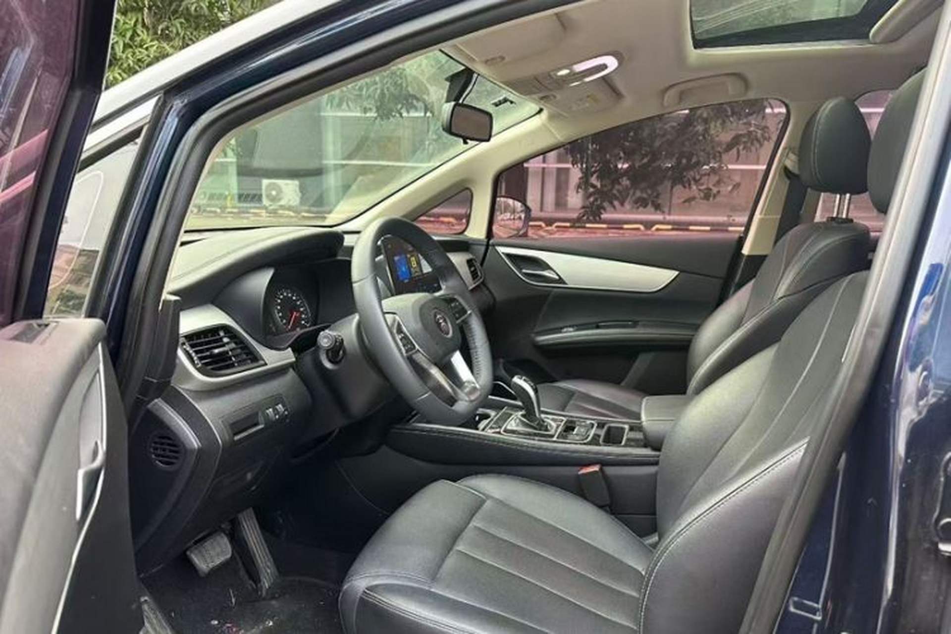 Used BYD Song MAX 2021 Upgraded Model 1.5T Automatic Luxury 7-Seater Interior 3