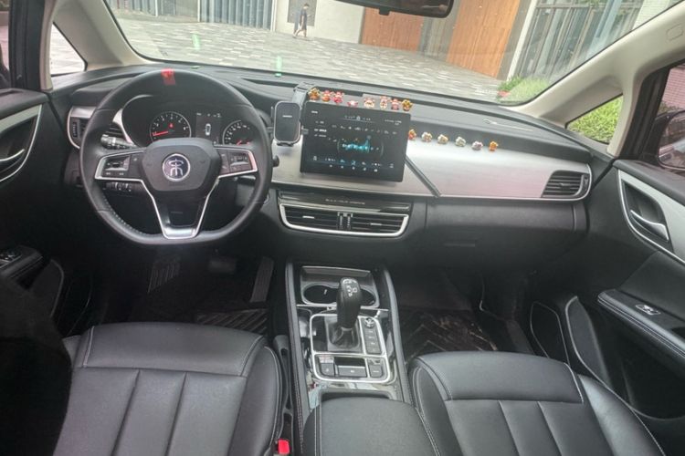 Used BYD Song MAX 2021 Upgraded Model 1.5T Automatic Luxury 7-Seater Interior 3