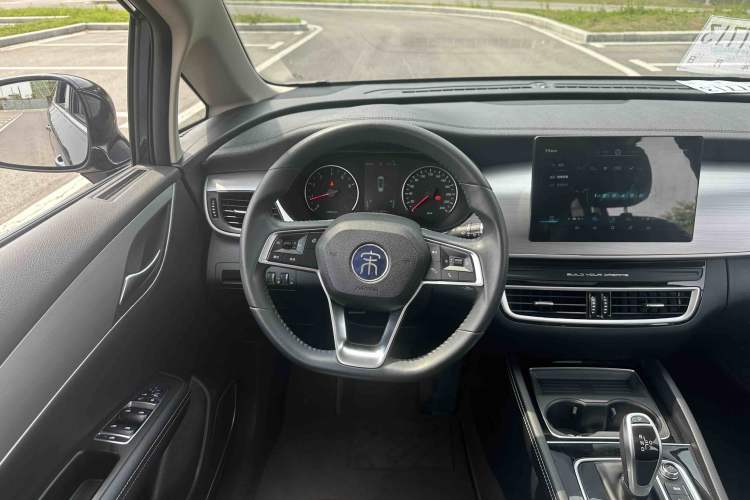 Used BYD Song MAX 2021 Upgraded Model 1.5T Automatic Luxury 7-Seater Interior 3