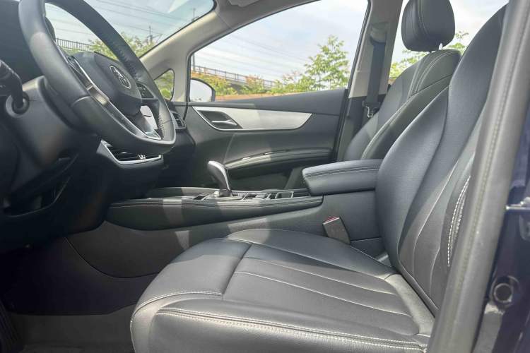 Used BYD Song MAX 2021 Upgraded Model 1.5T Automatic Luxury 7-Seater Interior 5