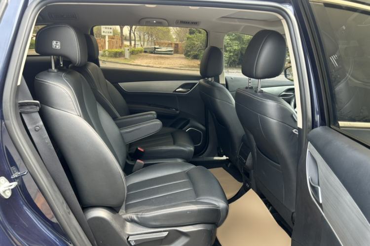 Used BYD Song MAX 2021 Upgraded Model 1.5T Automatic Luxury 6-Seater Interior 7