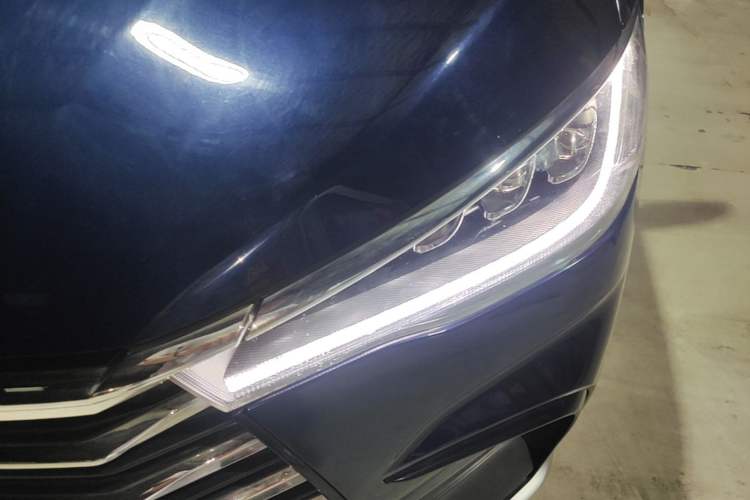 Used BYD Song MAX 2021 Upgraded Model 1.5T Automatic Luxury 7-Seater Left Front Headlight