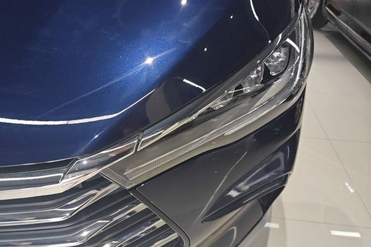 Used BYD Song MAX 2021 Upgraded Model 1.5T Automatic Flagship 7-Seater Left Front Headlight