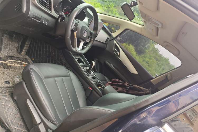 Used BYD Song MAX 2021 Upgraded Model 1.5T Automatic Luxury 7-Seater Left Front Seat