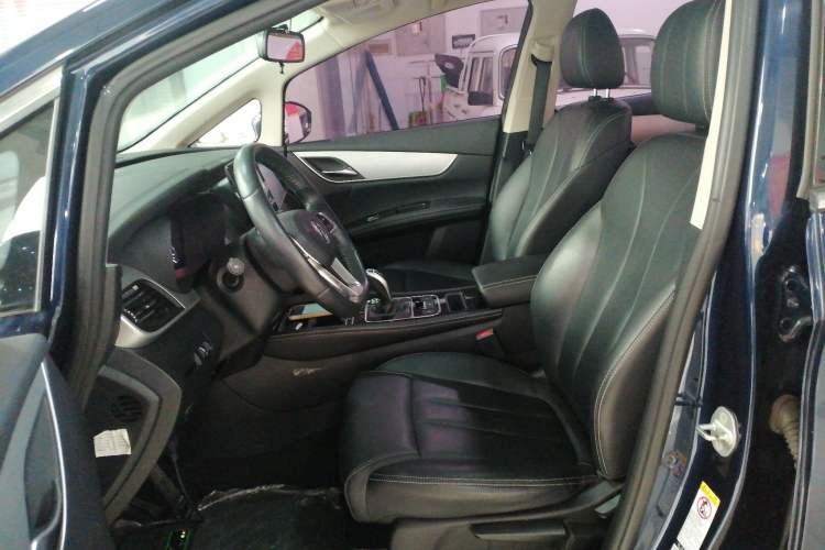 Used BYD Song MAX 2021 Upgraded Model 1.5T Automatic Luxury 6-Seater Left Front Seat