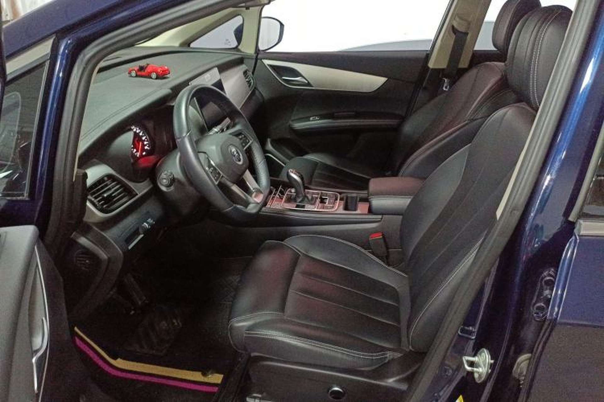 Used BYD Song MAX 2021 Upgraded Model 1.5T Automatic Prestige 6-Seater Left Front Seat
