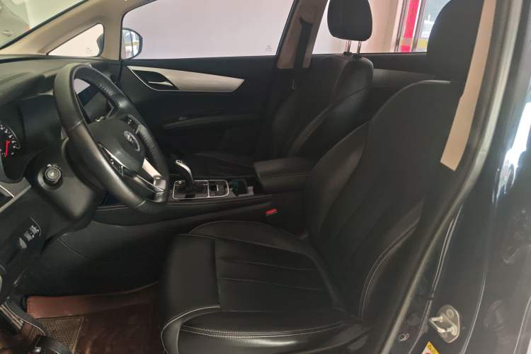 Used BYD Song MAX 2021 Upgraded Model 1.5T Automatic Luxury 7-Seater Left Front Seat