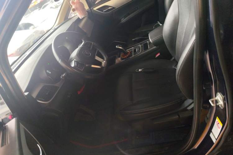Used BYD Song MAX 2021 Upgraded Model 1.5T Automatic Luxury 7-Seater Left Front Seat