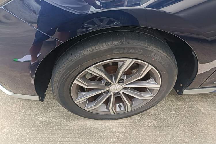 Used BYD Song MAX 2021 Upgraded Model 1.5T Automatic Prestige 7-Seater Left Front Wheel Hub