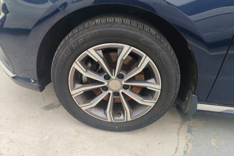 Used BYD Song MAX 2021 Upgraded Model 1.5T Automatic Luxury 6-Seater Left Front Wheel Hub