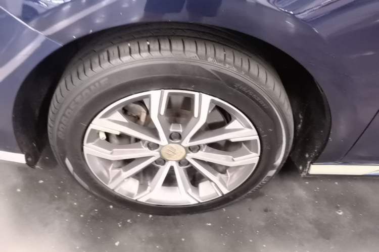 Used BYD Song MAX 2021 Upgraded Model 1.5T Automatic Luxury 7-Seater Left Front Wheel Hub