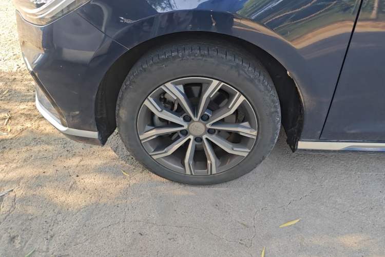 Used BYD Song MAX 2021 Upgraded Model 1.5T Automatic Luxury 7-Seater Left Front Wheel Hub