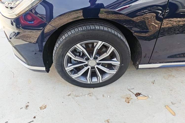 Used BYD Song MAX 2021 Upgraded Model 1.5T Automatic Luxury 6-Seater Left Front Wheel Hub