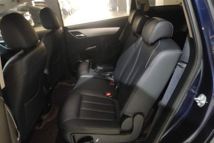 Used BYD Song MAX 2021 Upgraded Model 1.5T Automatic Luxury 7-Seater Left Rear Seat