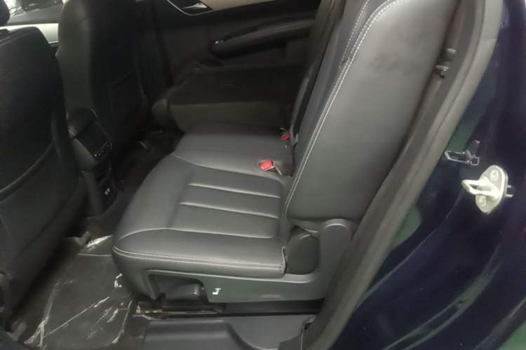 Used BYD Song MAX 2021 Upgraded Model 1.5T Automatic Luxury 7-Seater Left Rear Seat